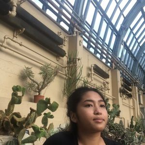 Meet your Posher, Crystal